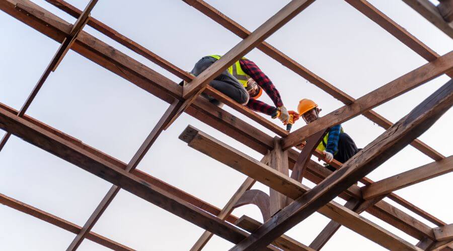 Professional gutter cleaning services in Lenorah, TX